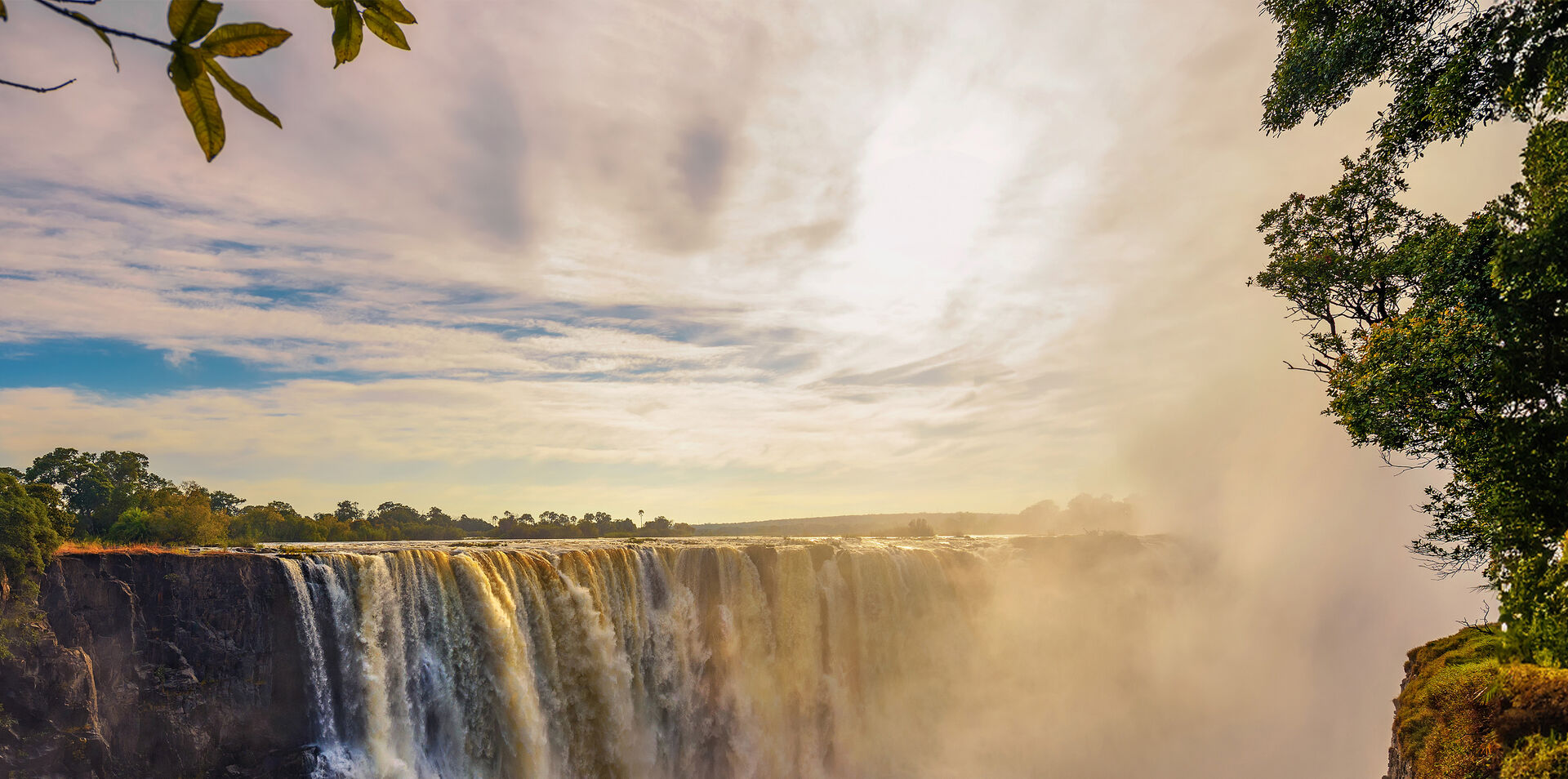 Luxury Cunard Voyage, Victoria Falls Discovery & Safari Adventure