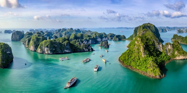 Ha Long Bay cruise